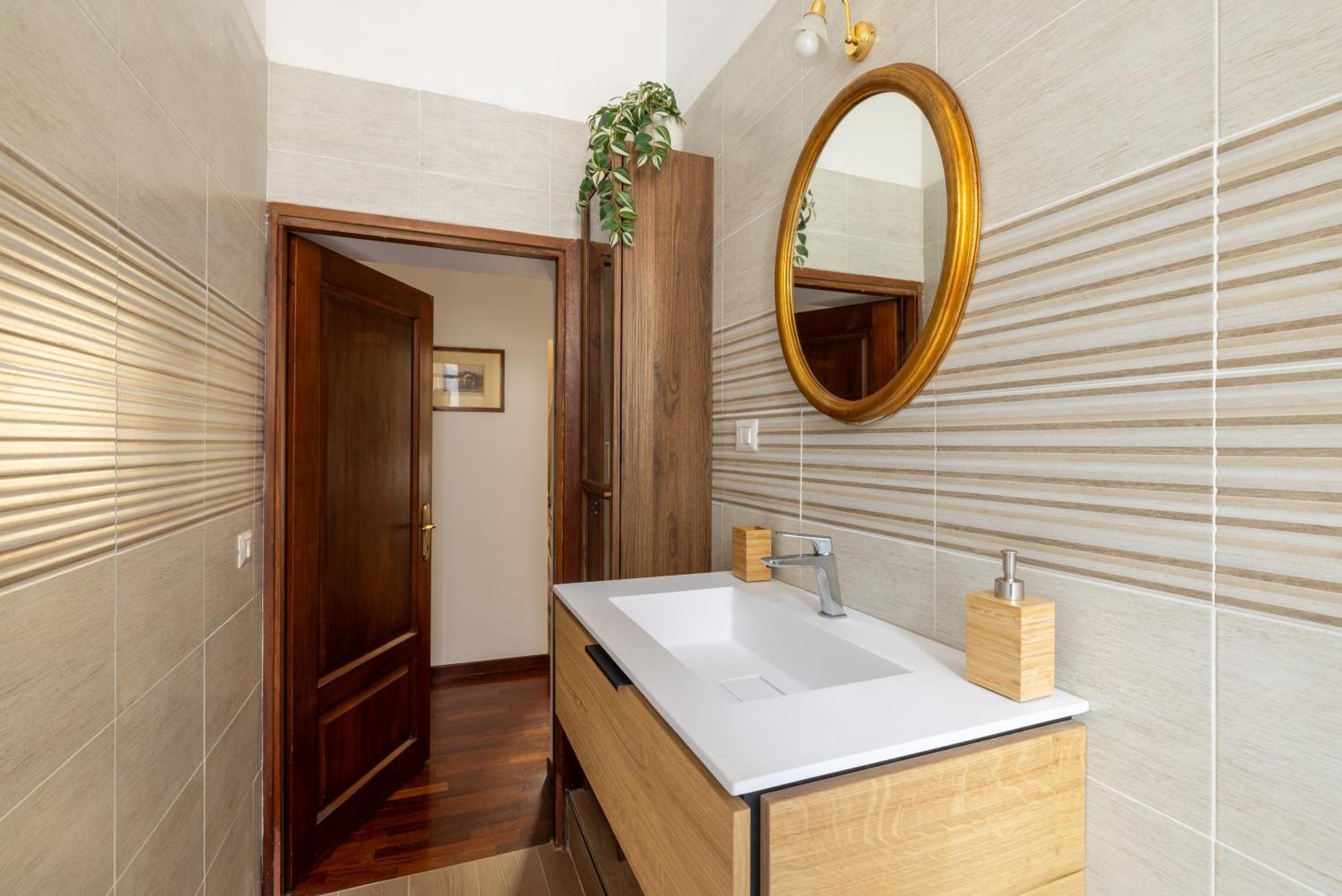 Luxury Apartment In The Heart Of Rome - Near Metro A And B المظهر الخارجي الصورة