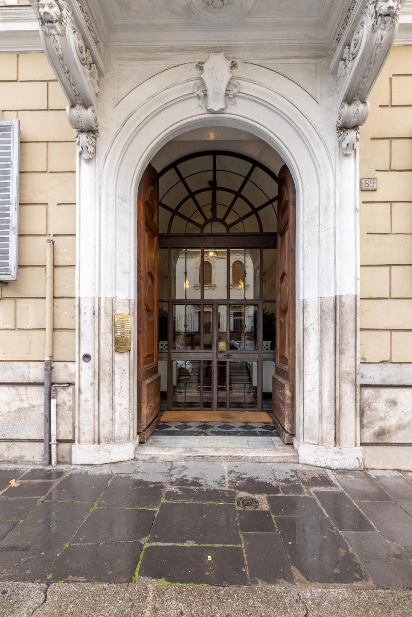 Luxury Apartment In The Heart Of Rome - Near Metro A And B المظهر الخارجي الصورة